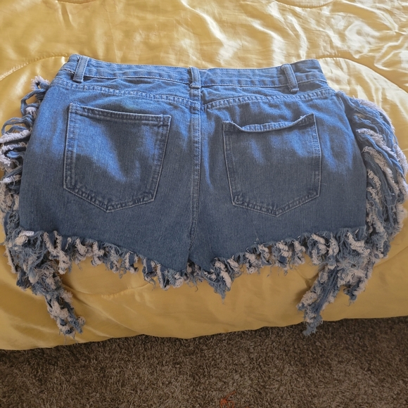 Jean shorts - Picture 2 of 3